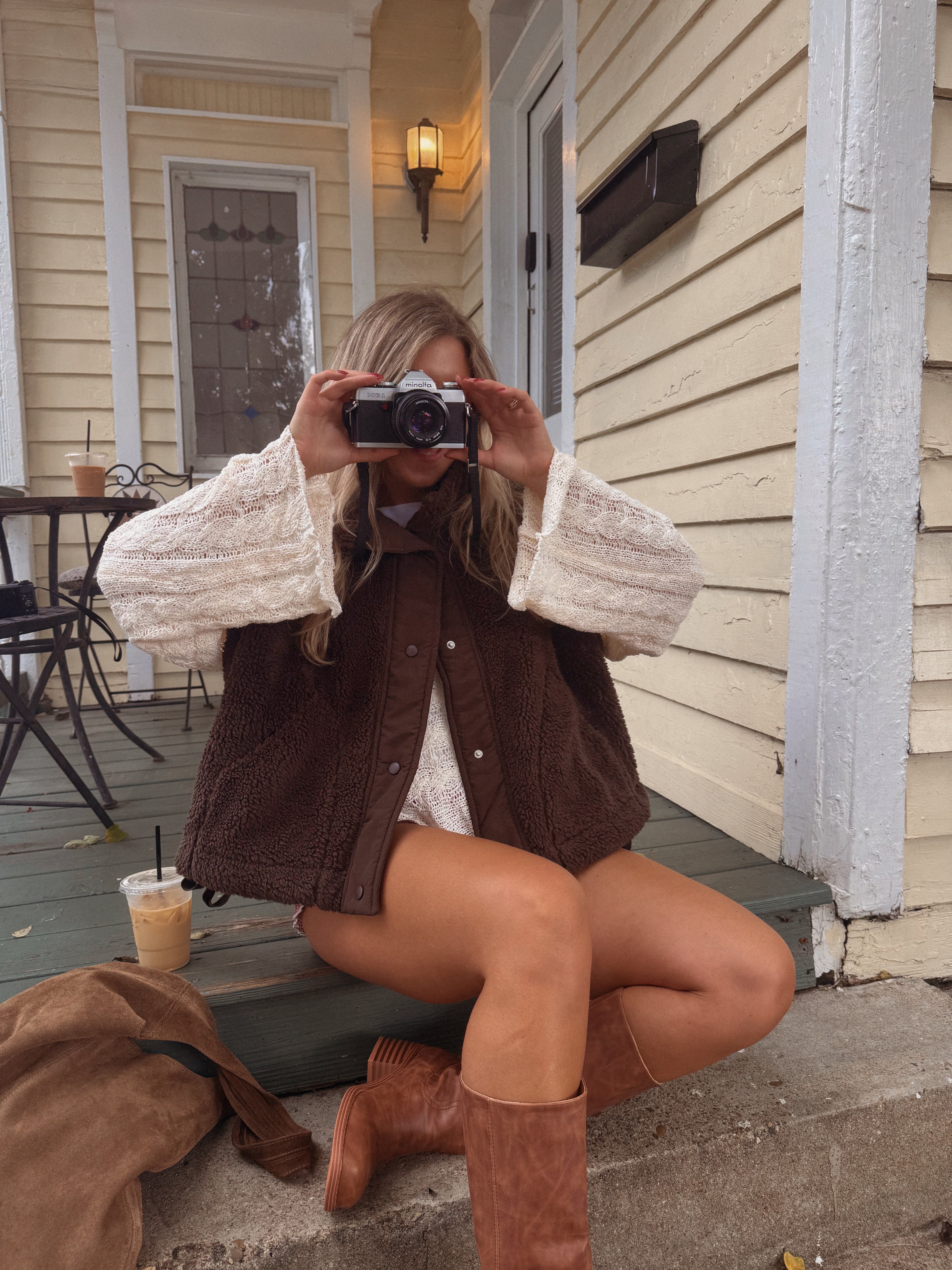 Scottie Sherpa Vest (Brown)